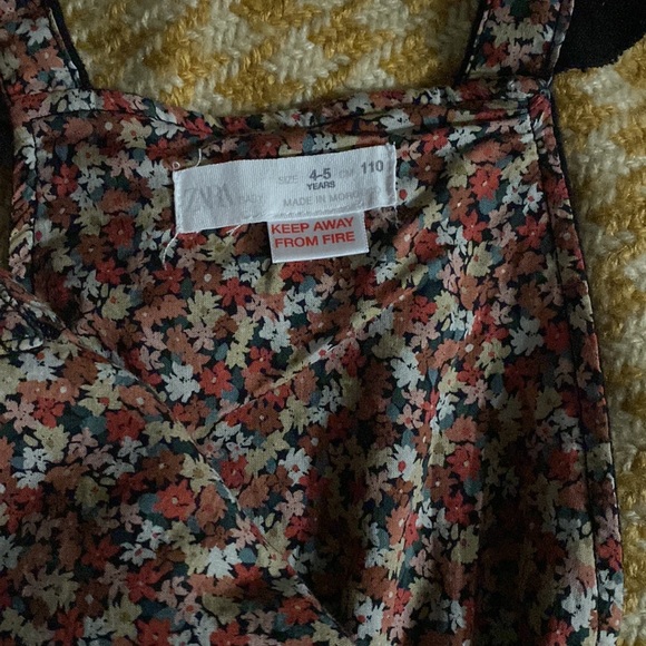 Zara Black Pinafore Dress 4-5Y - Picture 8 of 8